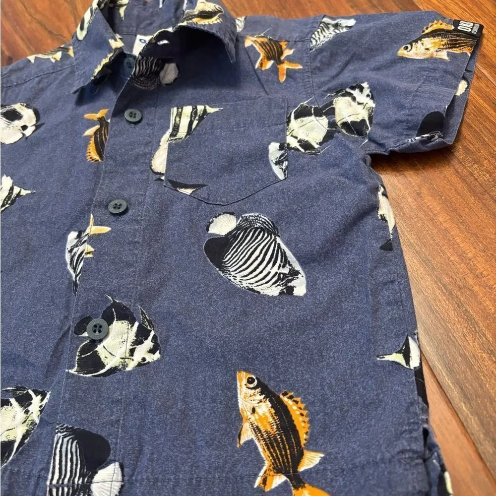 Osh Kosh B’Gosh vintage navy faded fish button down short sleeve collared shirt
